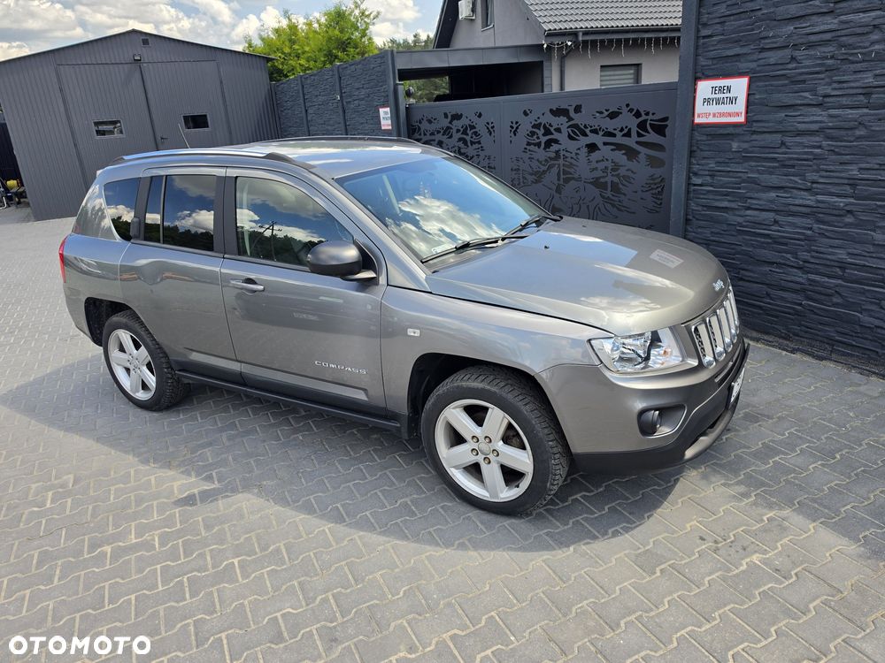 Jeep Compass - 2