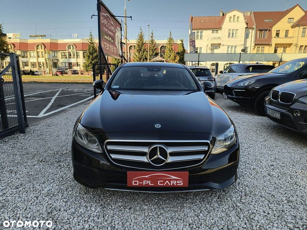 Mercedes-Benz Klasa E 400 4-Matic 9G-TRONIC - 3