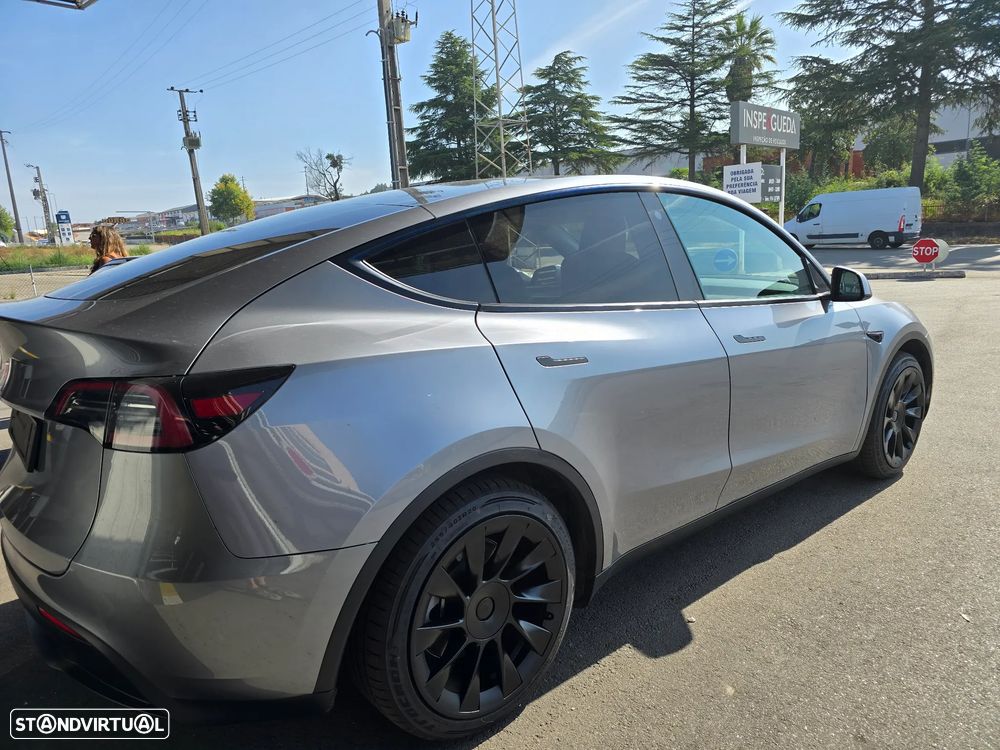 Tesla Model Y RWD - 7
