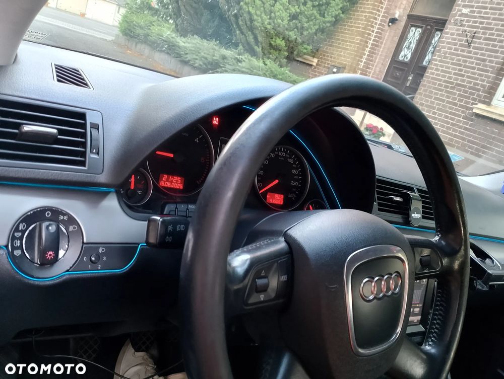 Audi A4 ver-avant-2-0-tdi-dpf - 15