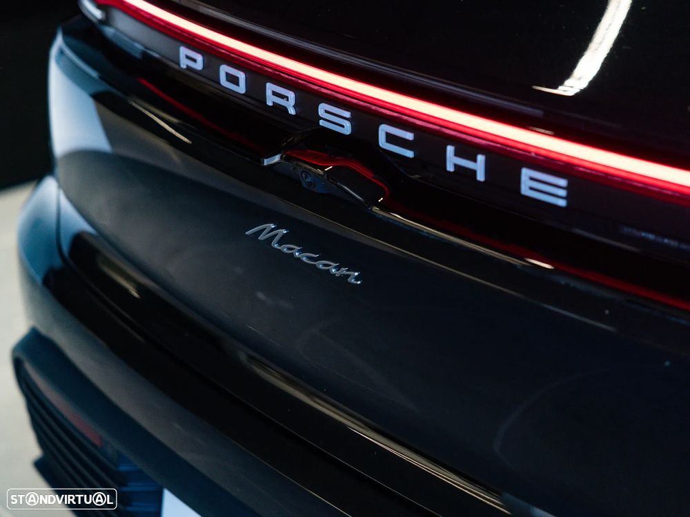 Porsche Macan Electric - 14