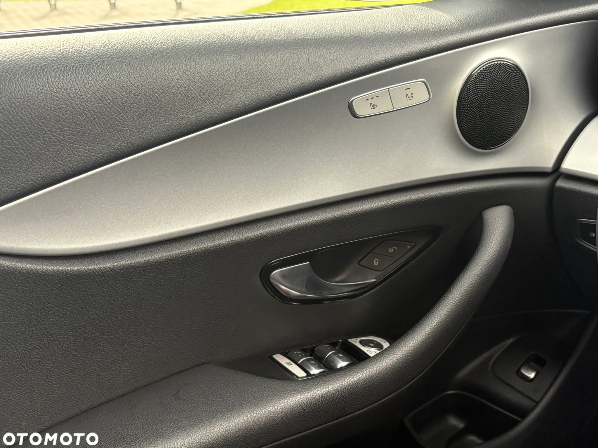 Mercedes-Benz Klasa E 300de T 9G-TRONIC Edition AVANTGARDE - 15