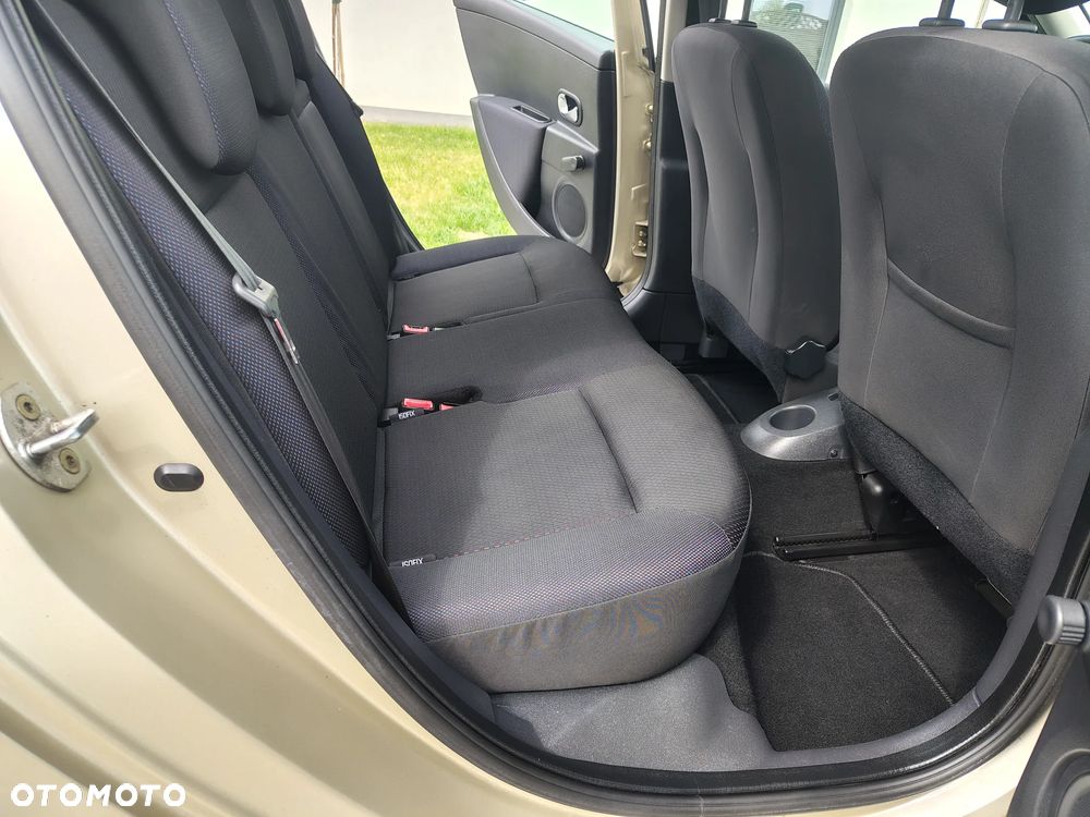 Renault Clio 1.2 16V Edition Dynamique - 21