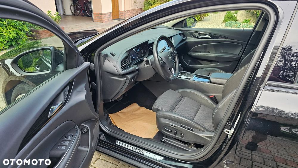 Opel Insignia 1.6 T Exclusive S&S - 9