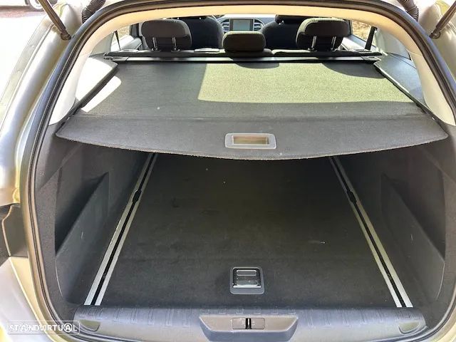 Peugeot 308 SW 1.6 e-HDi Allure J17 - 17