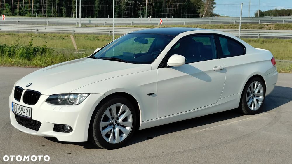 BMW Seria 3 320i Edition Exclusive - 23