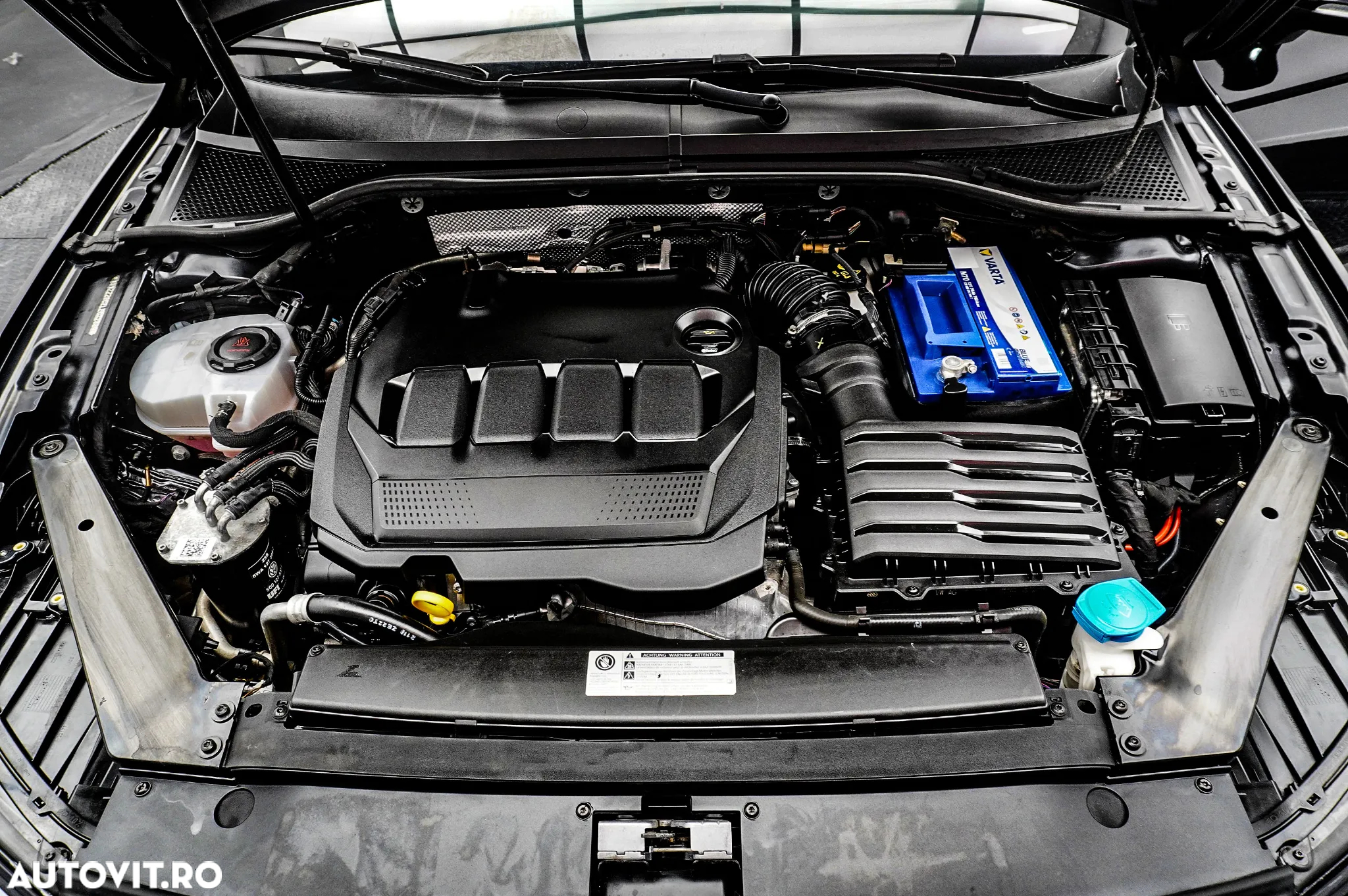 Volkswagen Passat 2.0 TDI DSG Highline - 32