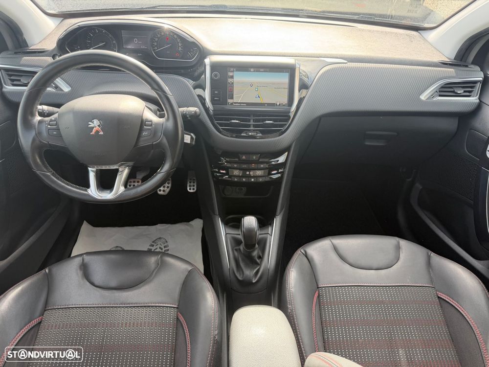 Peugeot 208 1.2 PureTech GT Line - 7