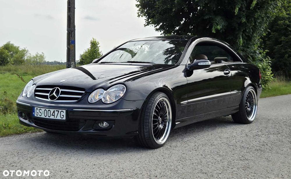 Mercedes-Benz CLK - 4