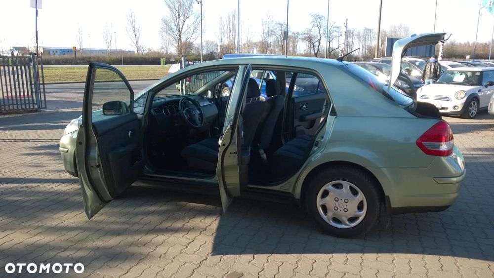 Nissan Tiida 1.6 Tekna - 16