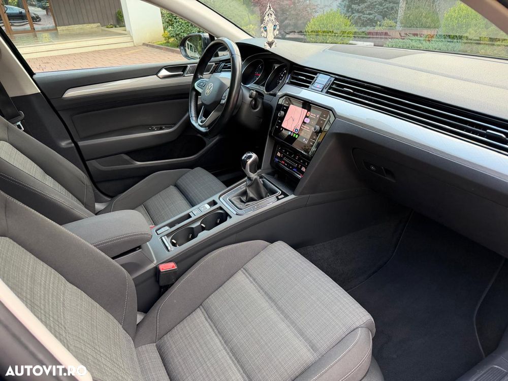 Volkswagen Passat 2.0 TDI R Executive - 8