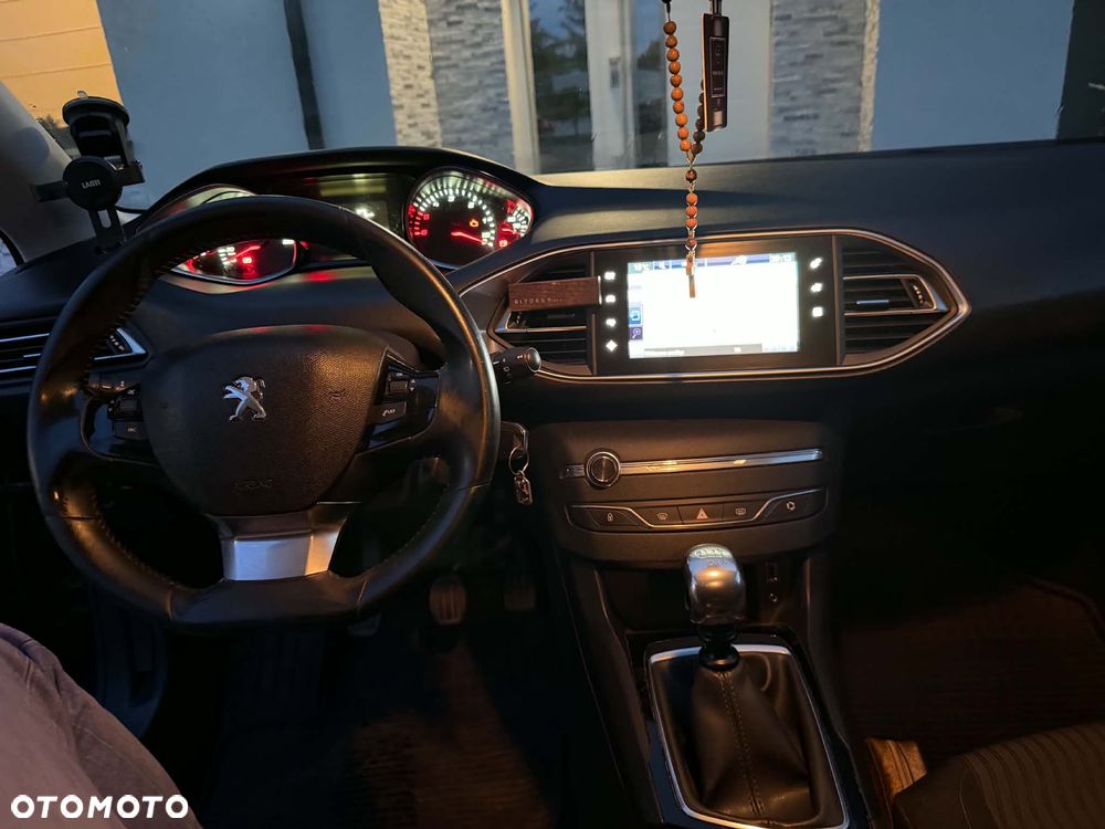 Peugeot 308 1.6 BlueHDi Active S&S - 8