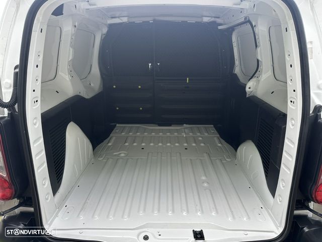 Citroën BERLINGO 3 LUGARES 100 CV - 9