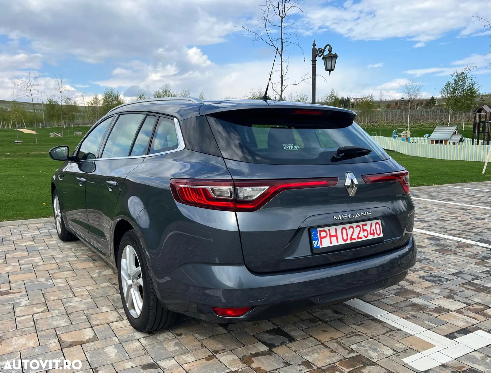 Renault Megane BLUE dCi EDC Intens - 3