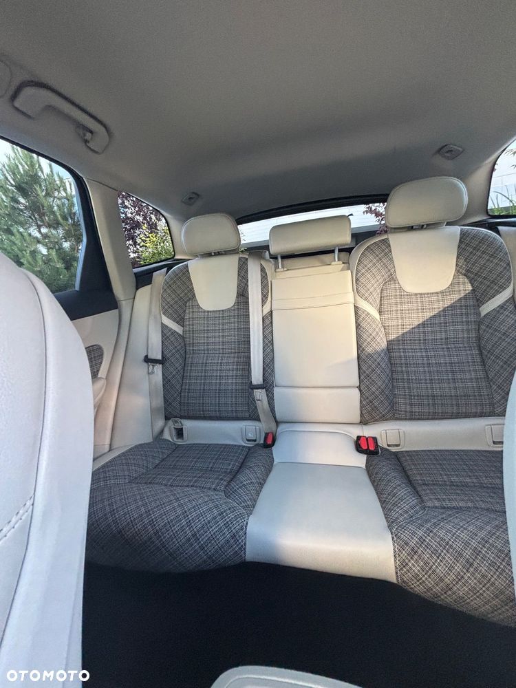 Volvo XC 60 D4 AWD Inscription - 3