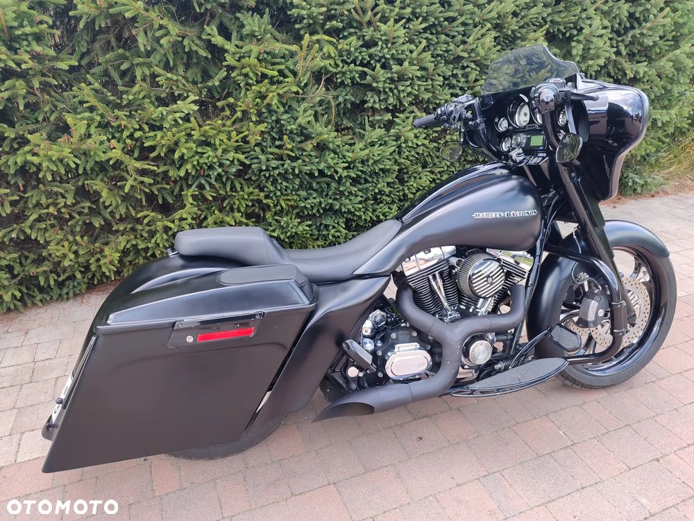 Harley-Davidson CVO Street Glide - 6