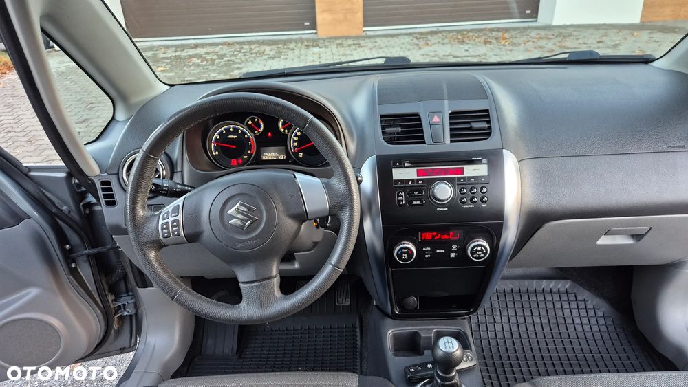 Suzuki SX4 1.6 VVT 4x4 Style - 8