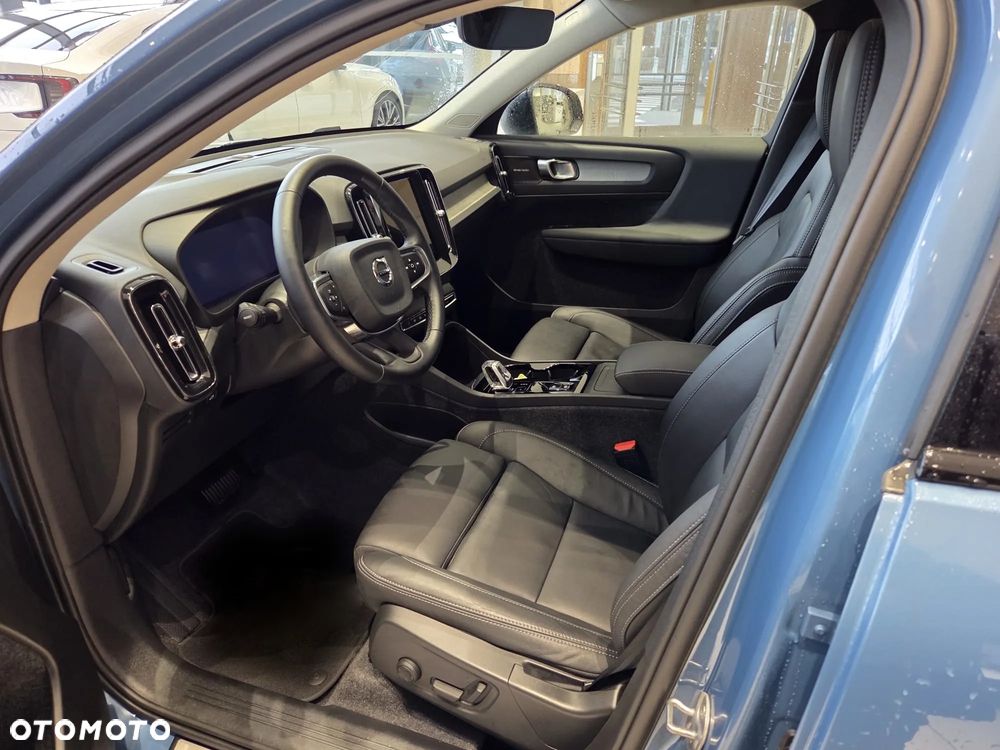 Volvo XC 40 B4 AWD Ultimate Dark - 6