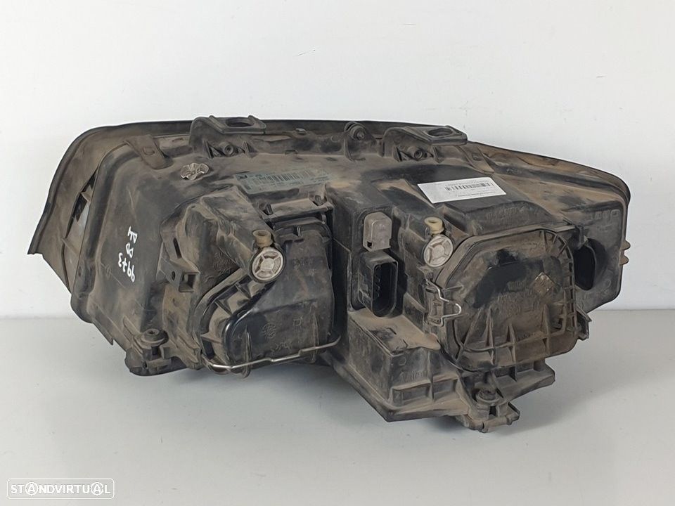 FAROL DIREITO AUDI A6 AVANT 1998 -8E0941004F - 1