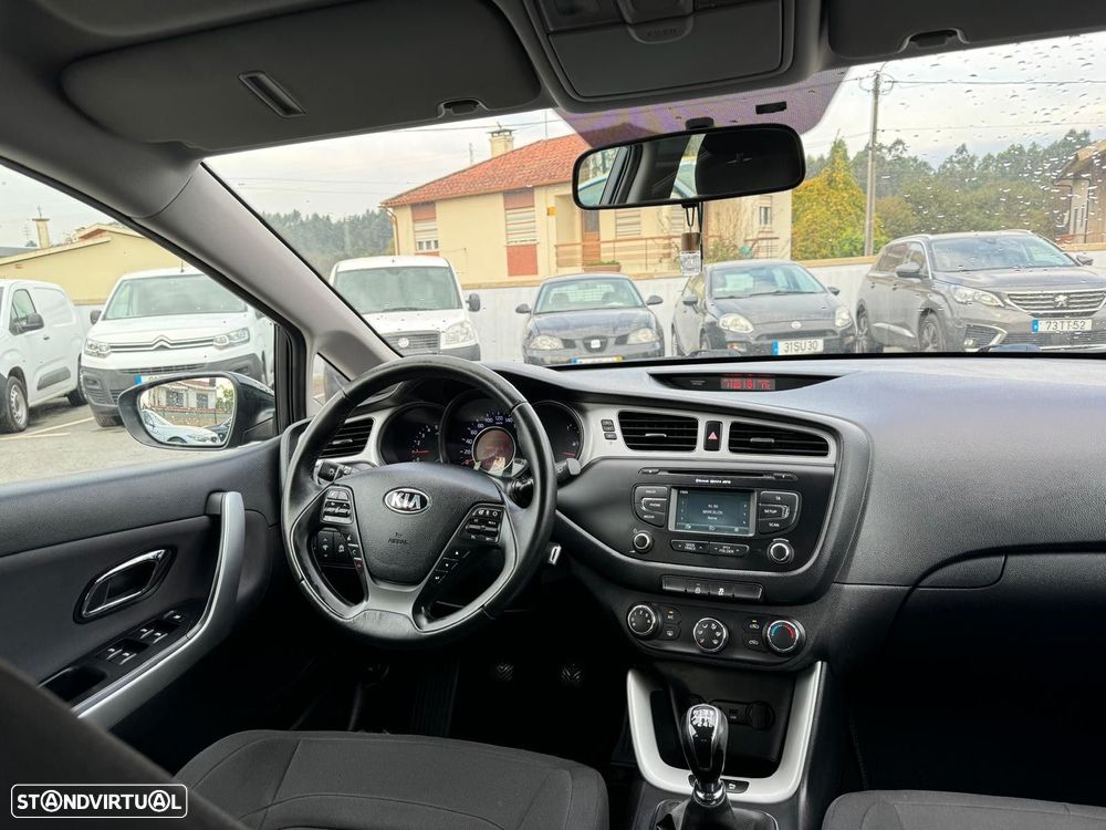 Kia Ceed SW 1.6 CRDi Prime - 12