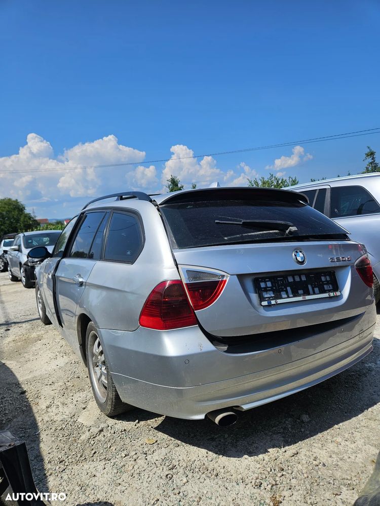 Dezmembrez bmw e91 - 1