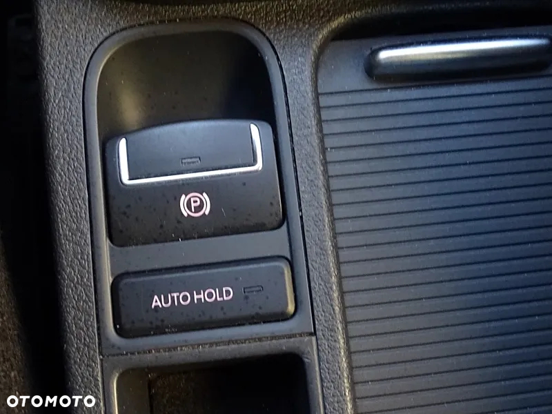 Volkswagen Tiguan 2.0 TDI DPF BlueMotion Technology Cup Sport & Style - 34