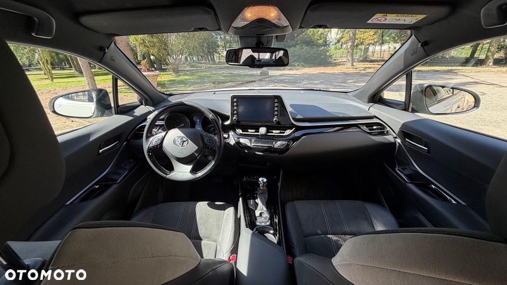Toyota C-HR 1.8 Hybrid GPF GR Sport - 26