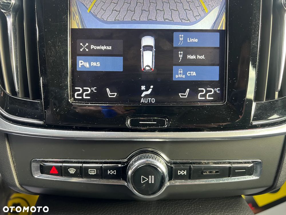 Volvo V90 D4 Momentum - 15