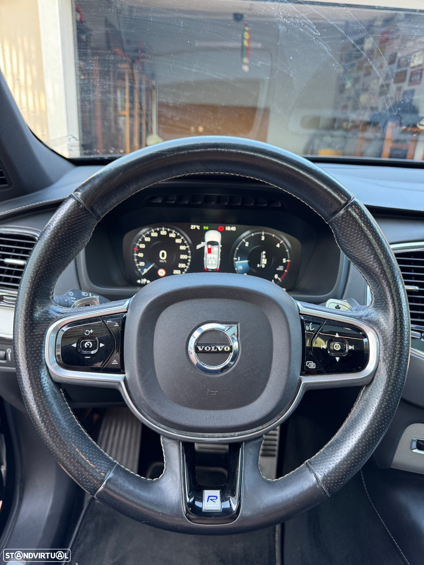 Volvo XC 90 2.0 D4 R-Design - 18