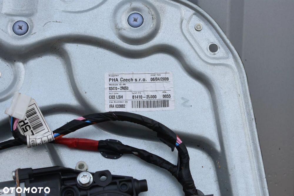 PODNOŚNIK SZYBY LEWY TYŁ HYUNDAI I30 83470-2R050 - 2