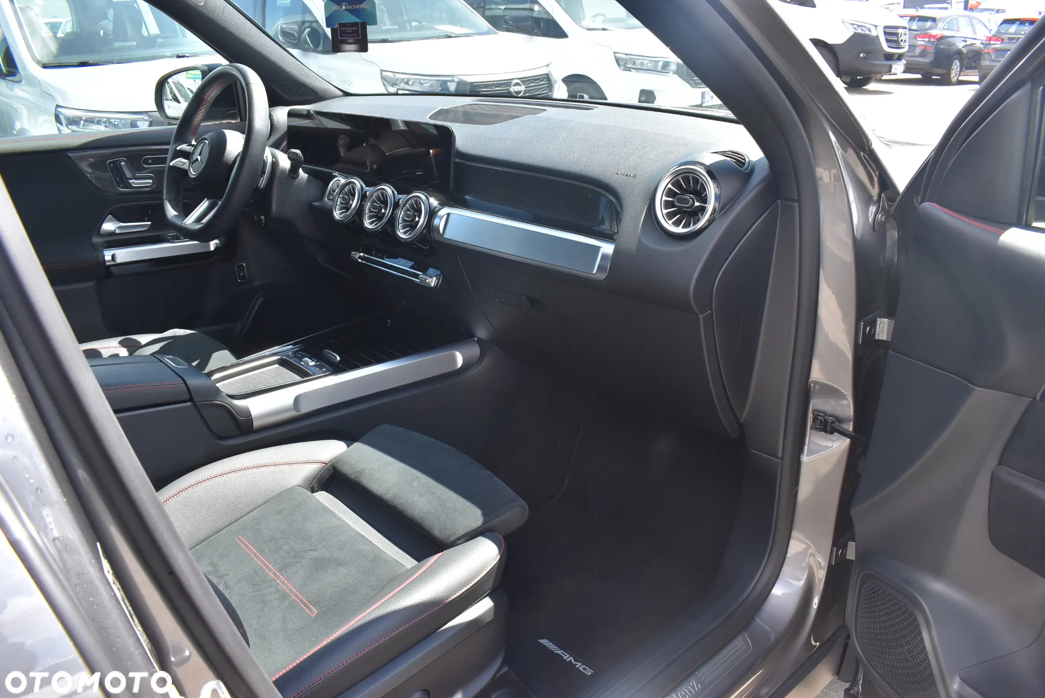 Mercedes-Benz GLB 200 d 4-Matic 8G-DCT - 17