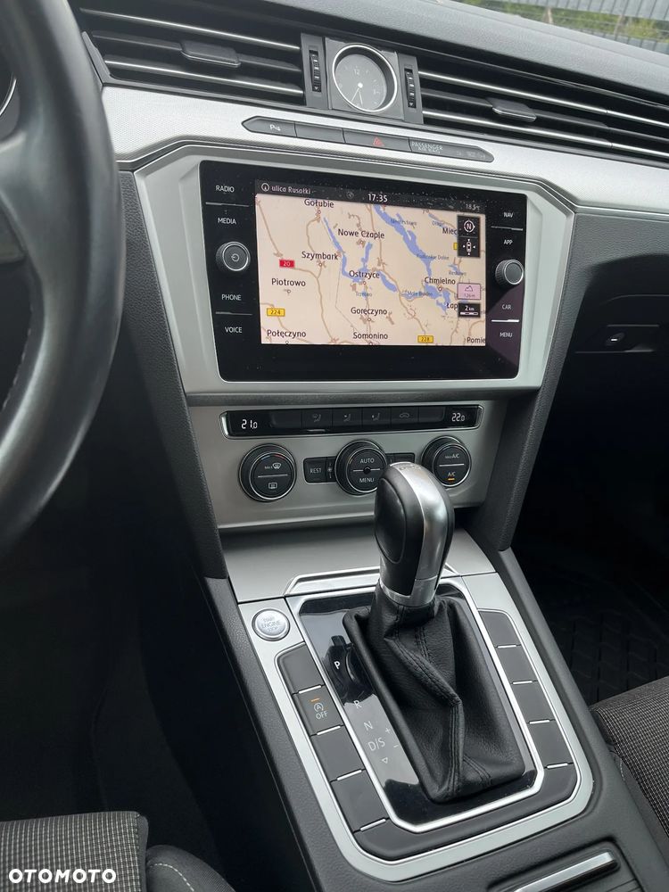 Volkswagen Passat 2.0 TDI BMT Comfortline DSG - 11