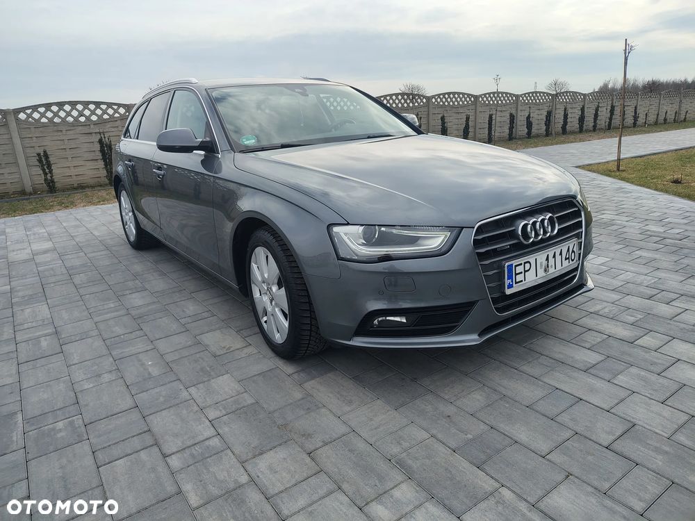 Audi A4 Avant 2.0 TDI DPF quattro S tronic Attraction - 4