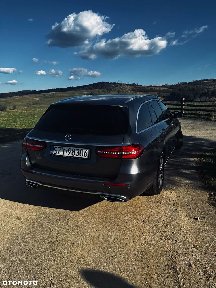 Mercedes-Benz Klasa E 220 d T 9G-TRONIC - 6