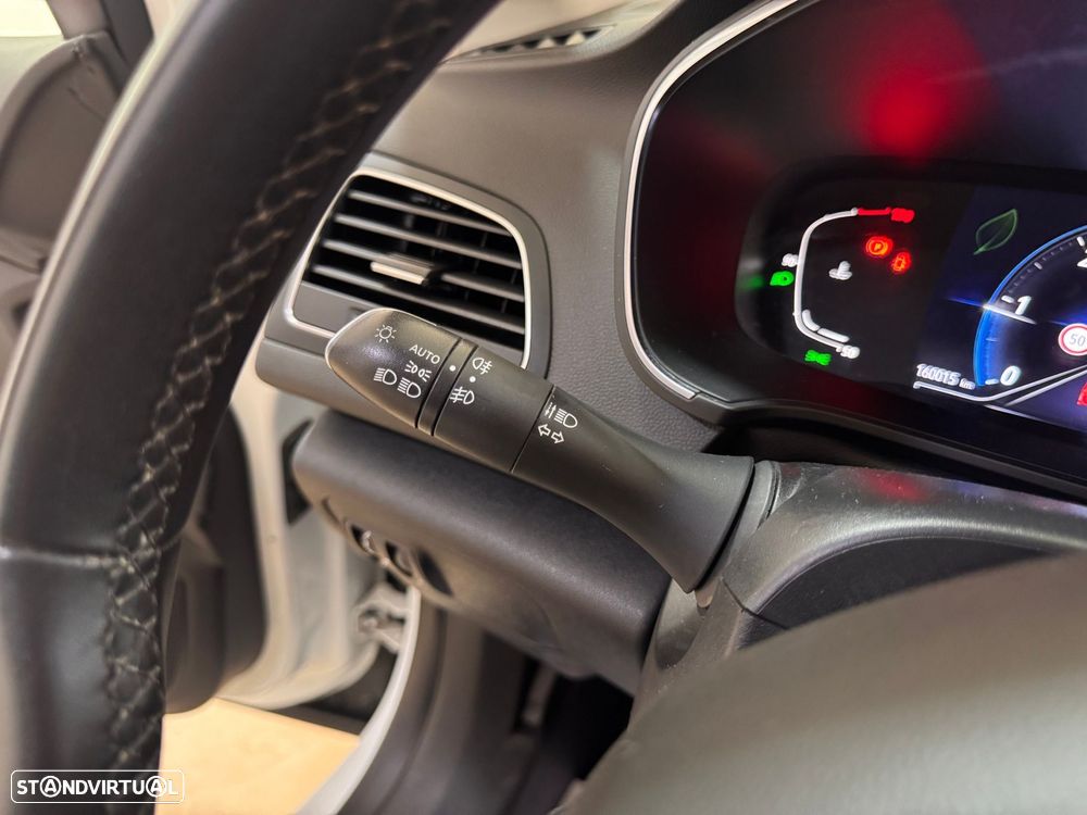 Renault Mégane 1.5 Blue dCi Intens - 14