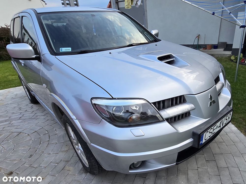 Mitsubishi Outlander 2.0 Turbo - 5