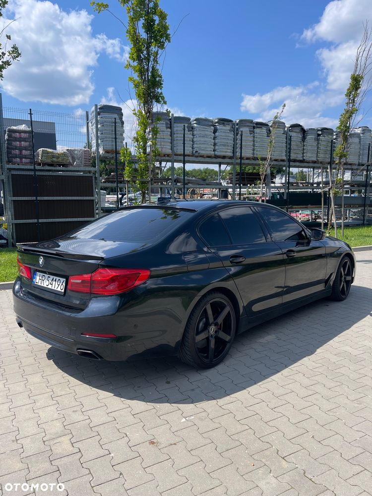 BMW Seria 5 540i xDrive Luxury Line sport - 4