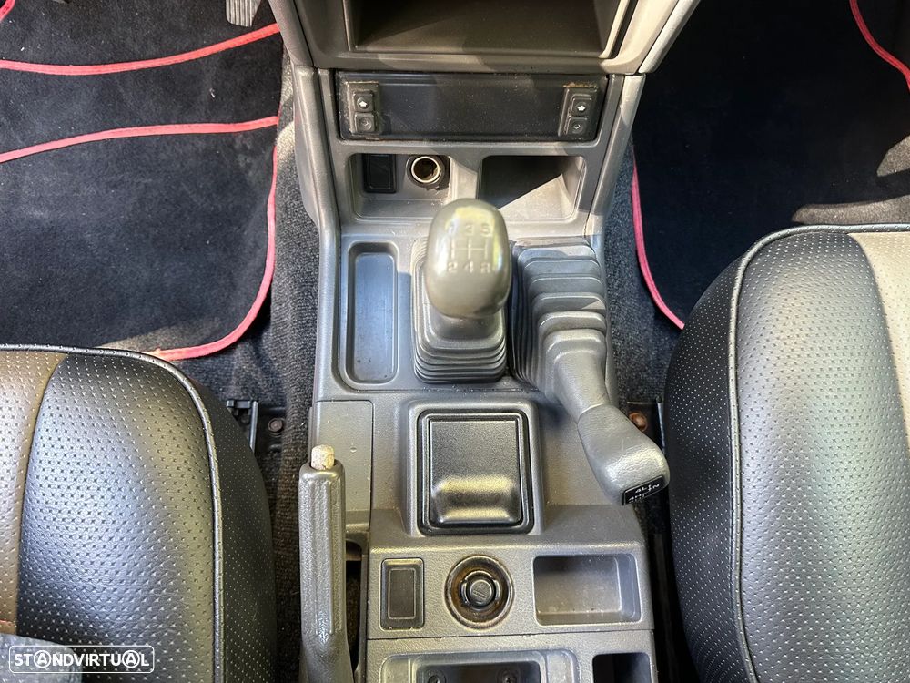 Mitsubishi Pajero - 22
