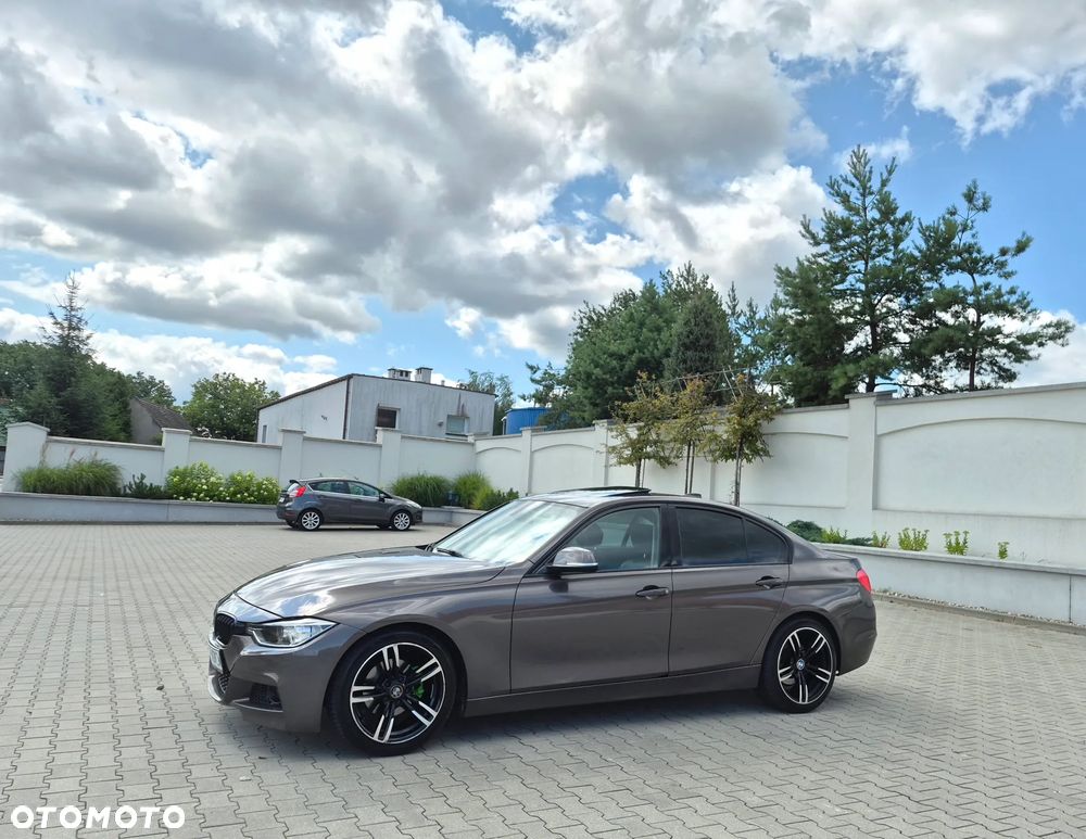 BMW Seria 3 320d Efficient Dynamic Edition Luxury Line