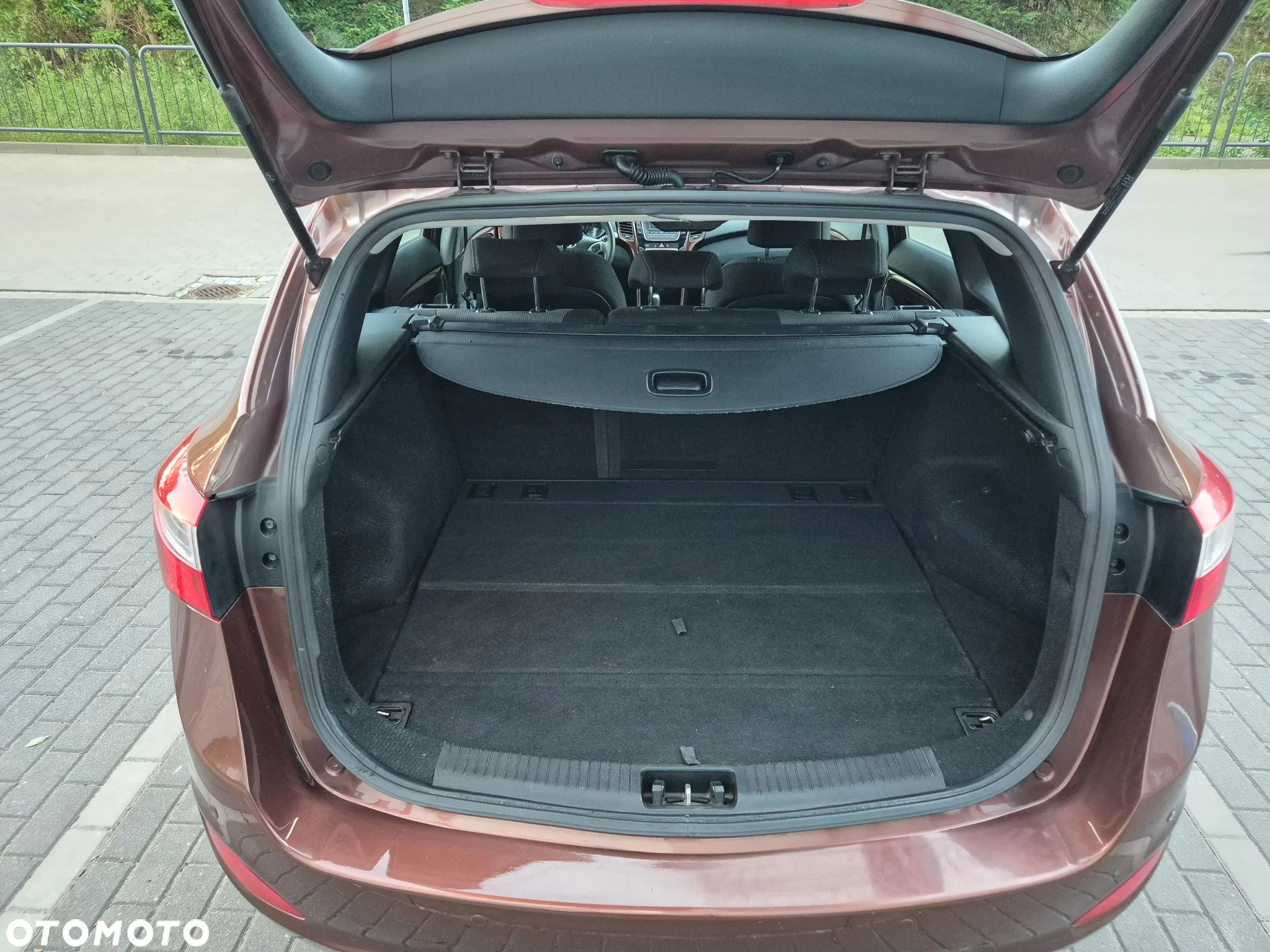 Hyundai i30 1.6 Comfort - 12