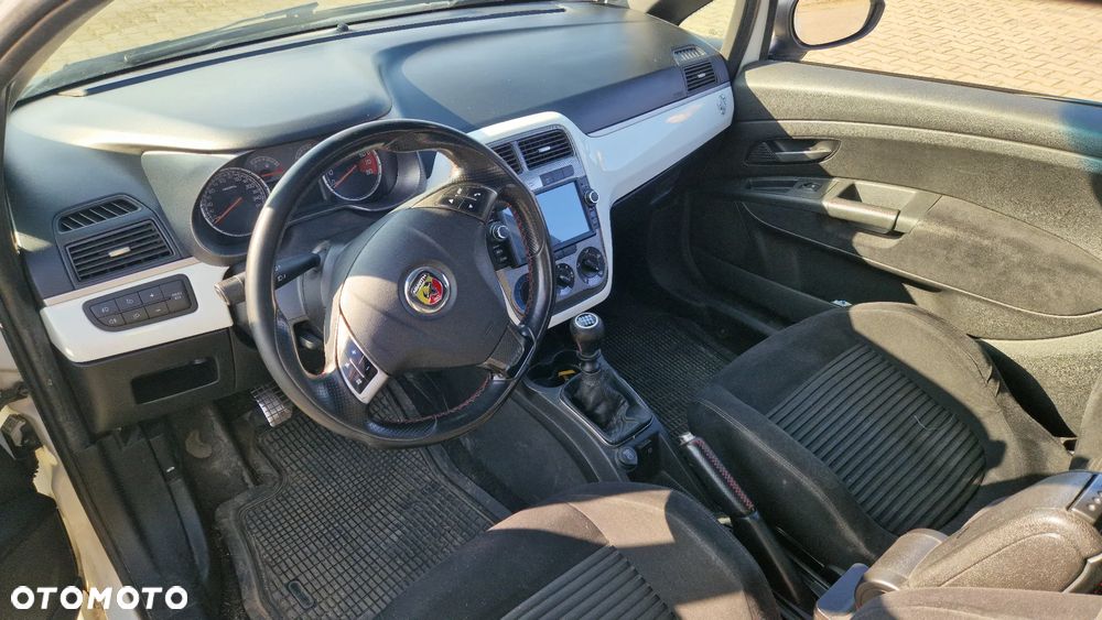 Abarth Grande Punto - 10