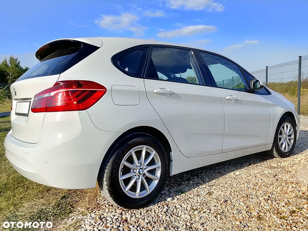 BMW Seria 2 218d Sport Line - 12