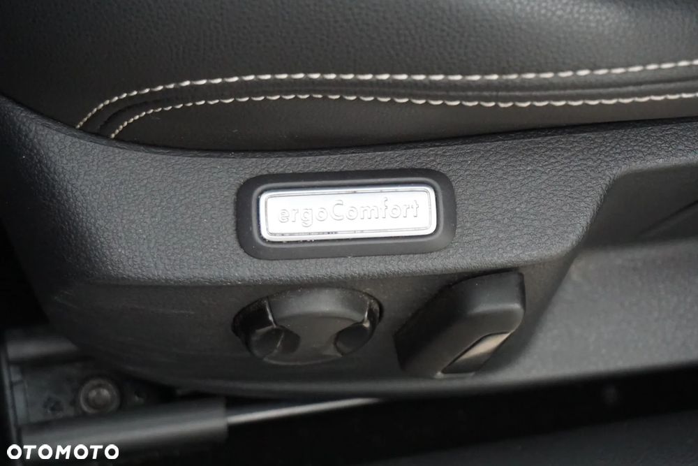 Volkswagen Passat 1.4 TSI Plug-In Hybrid GTE DSG - 23