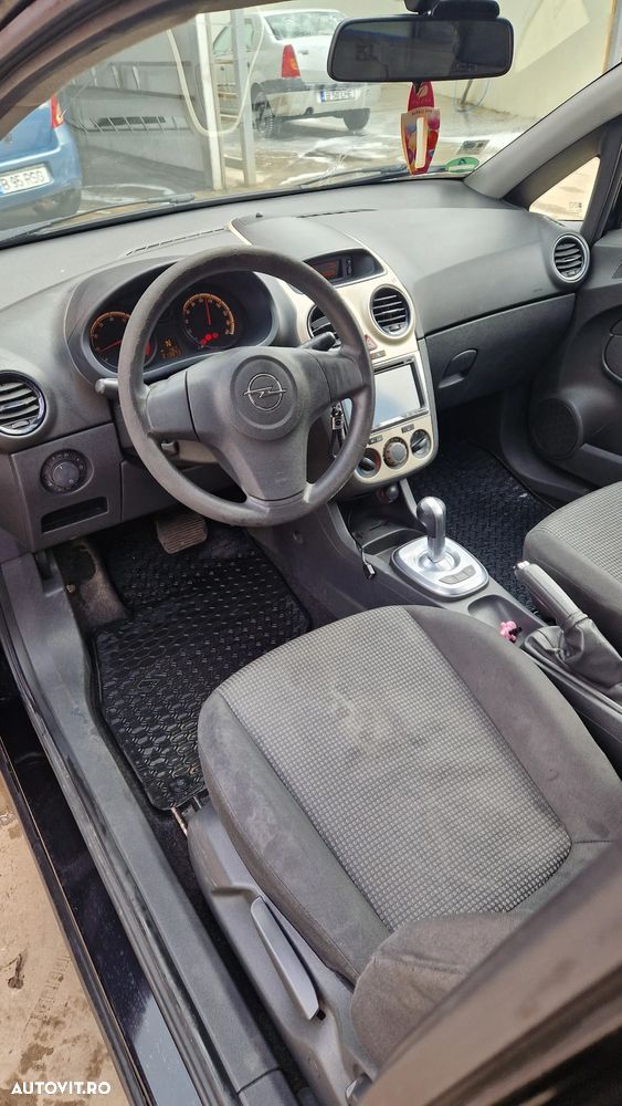 Opel Corsa 1.2i Easytronic Cosmo - 8