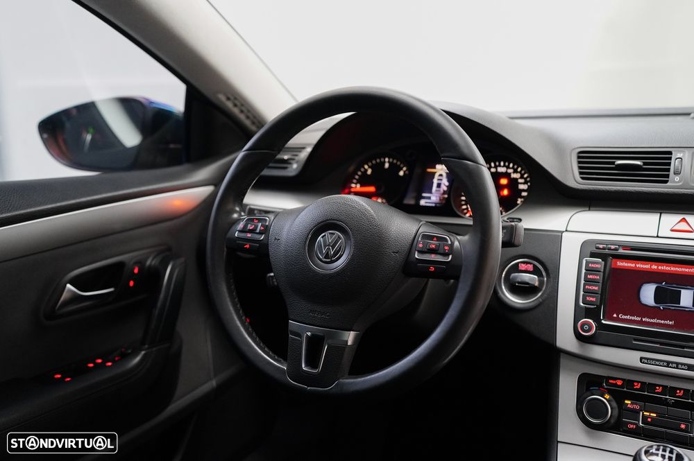 VW Passat CC 2.0 TDi BlueMotion - 22