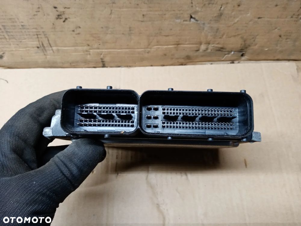 Komputer sterownik silnika VW Passat B6 2.0 TDI 03G906021AB 0281012119 - 3