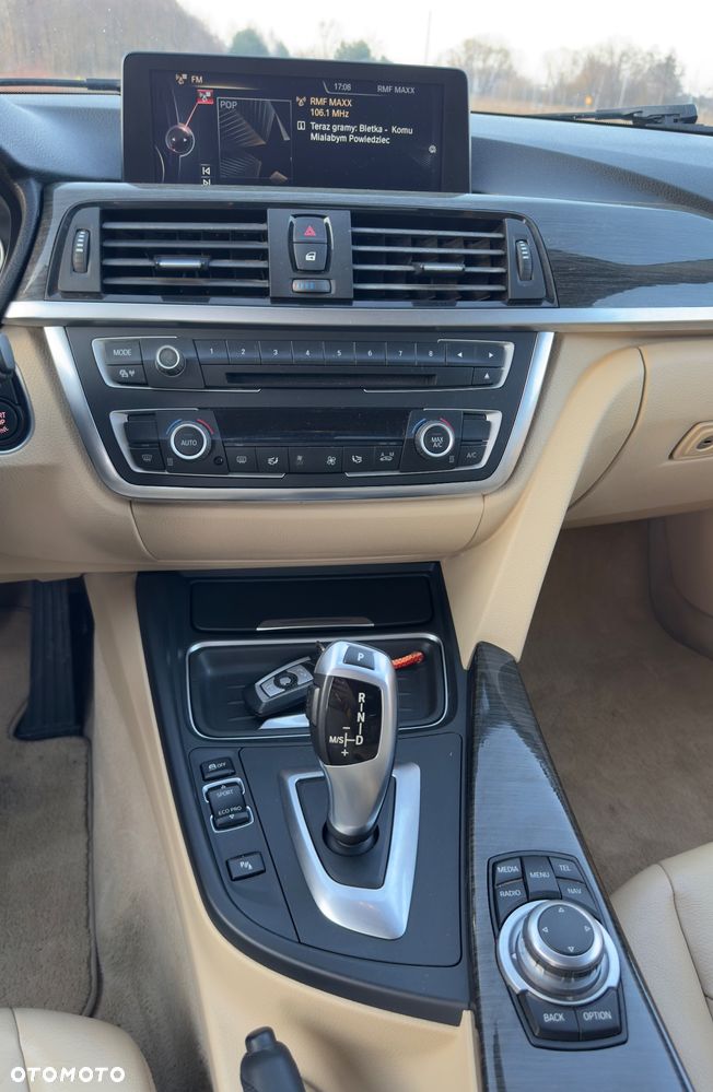 BMW Seria 3 320d Sport-Aut Luxury Line - 13