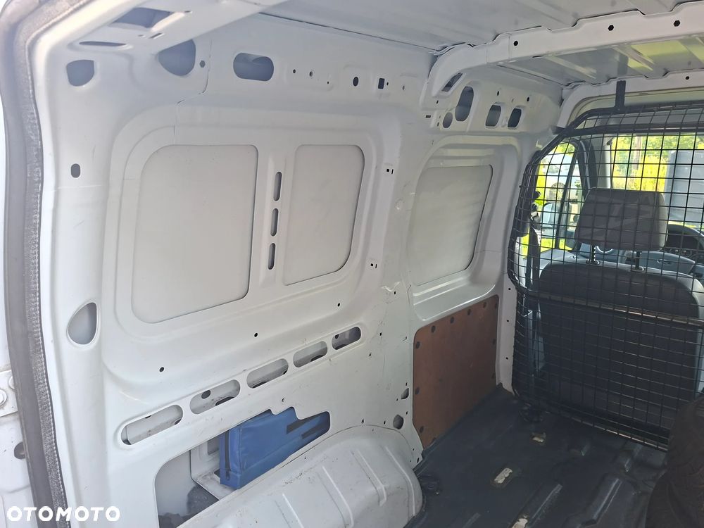 Ford Transit Connect - 35