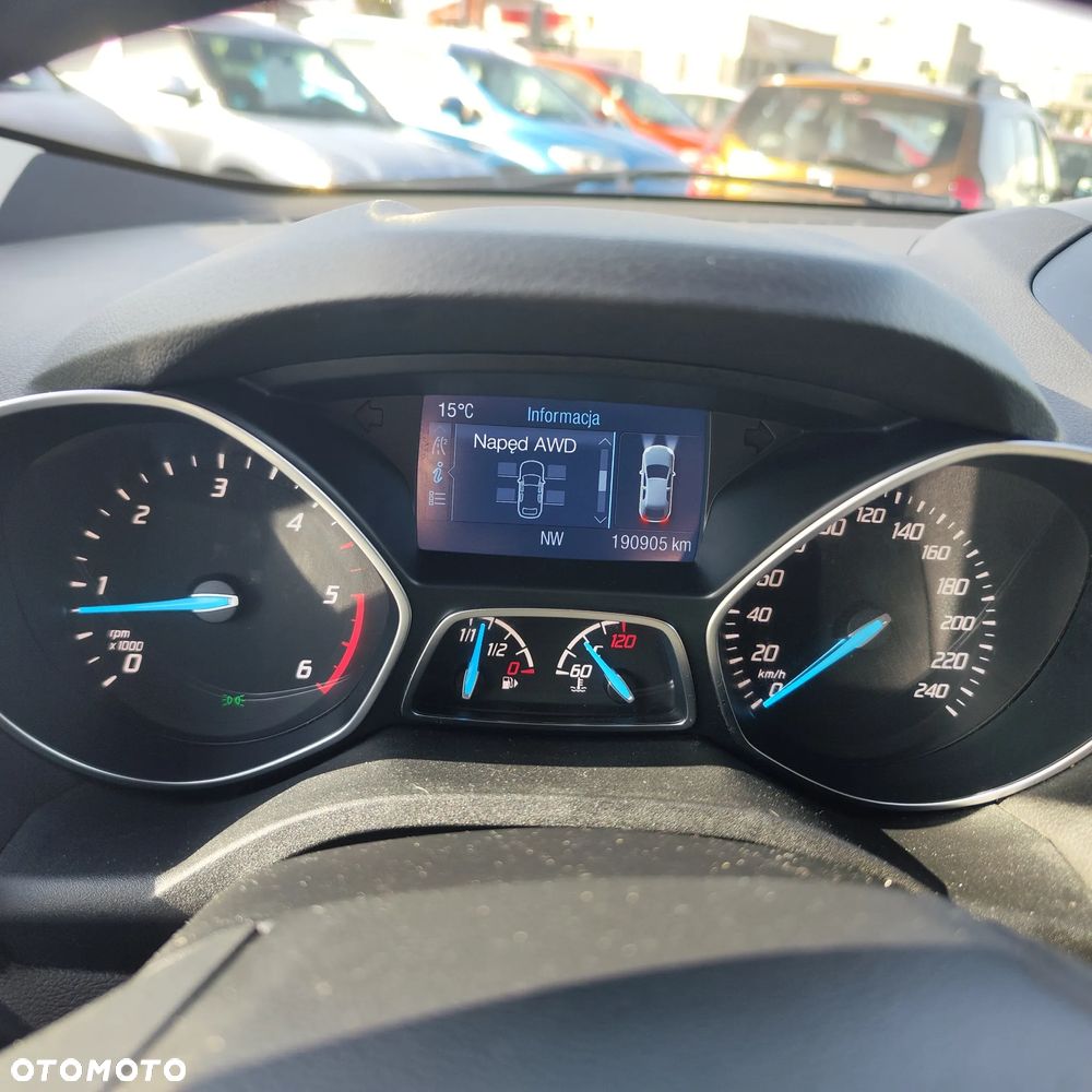 Ford Kuga 2.0 TDCi 4x4 Titanium - 25