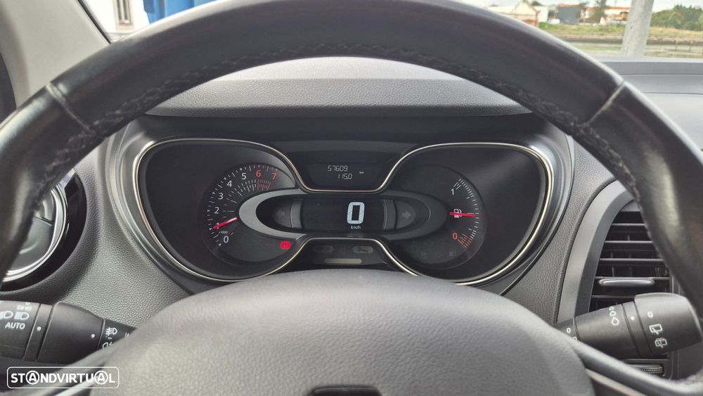 Renault Captur 0.9 TCE Exclusive XMOD - 19